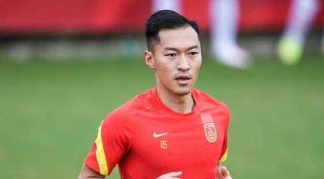 本赛季目前为止，塞巴略斯为皇马出场10次，其中2次首发，打进1球。